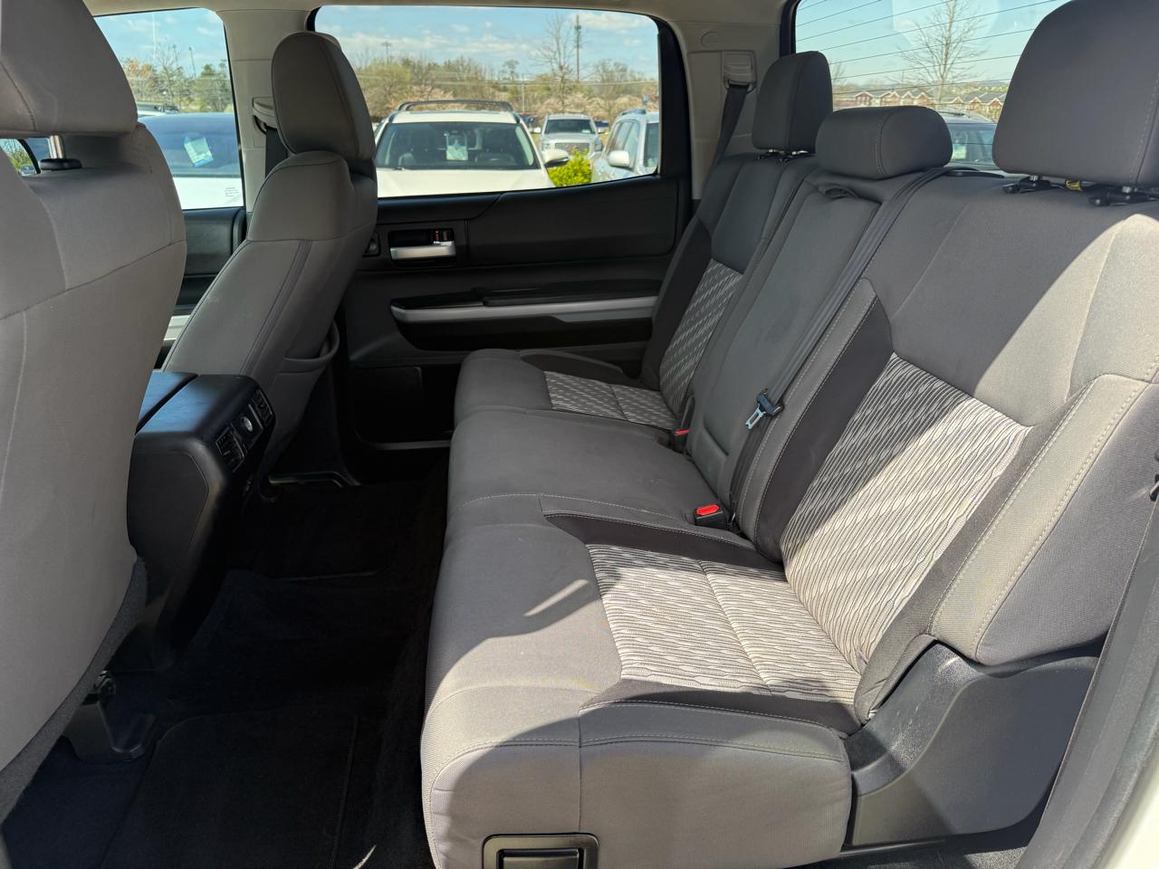 Toyota Tundra 2WD  2021