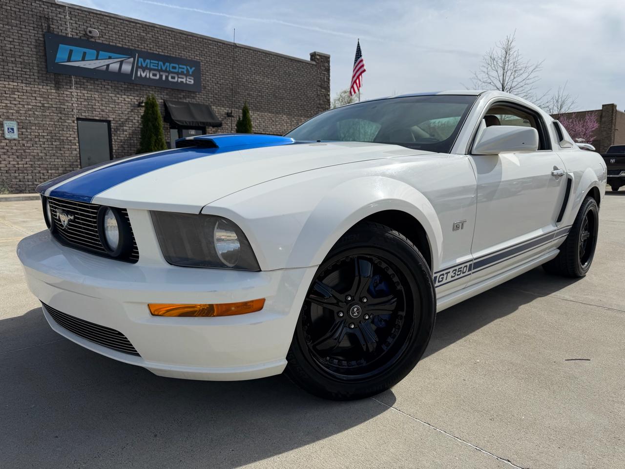 Ford Mustang 2dr Cpe GT Deluxe 2007