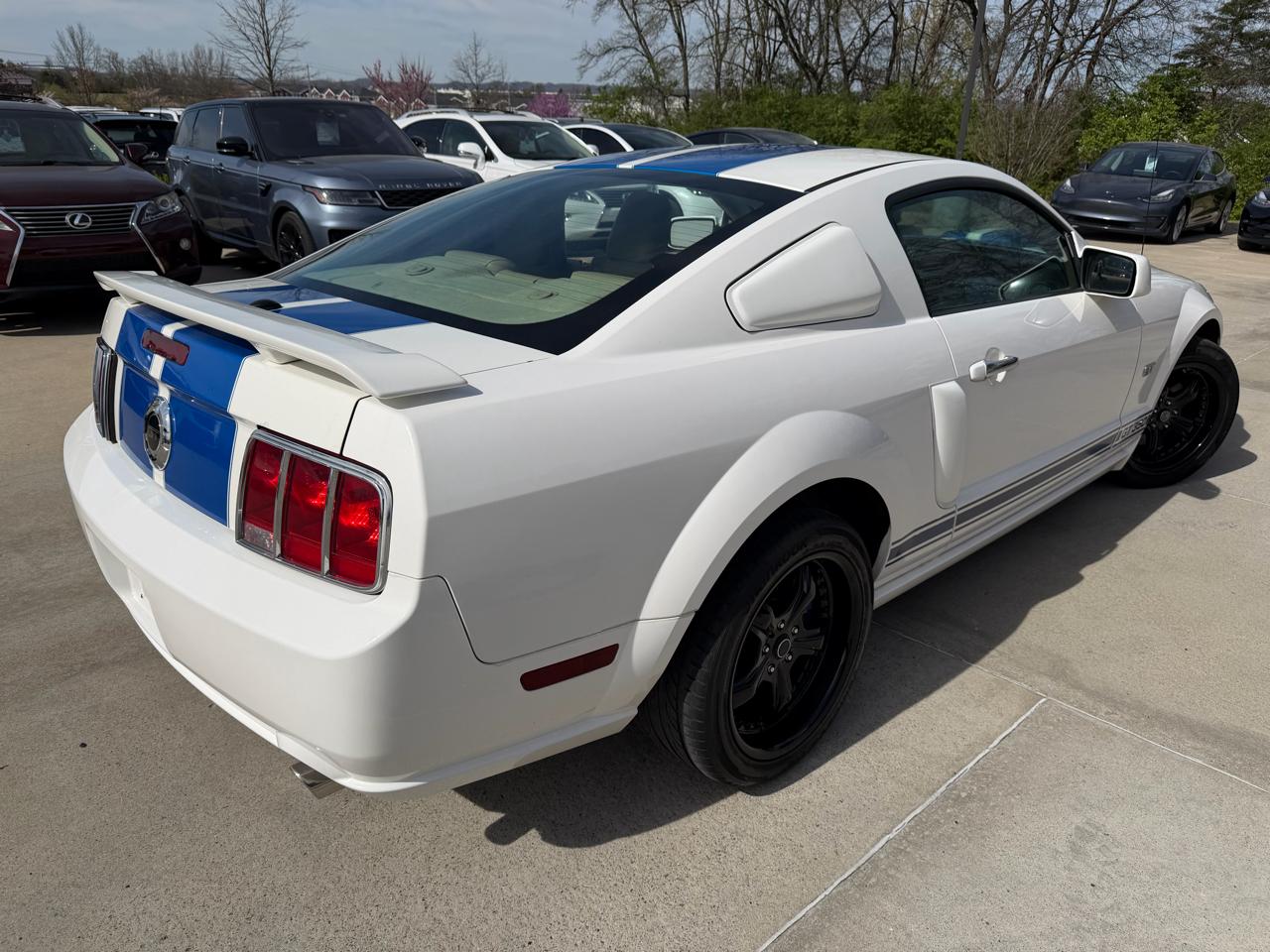 Ford Mustang 2dr Cpe GT Deluxe 2007