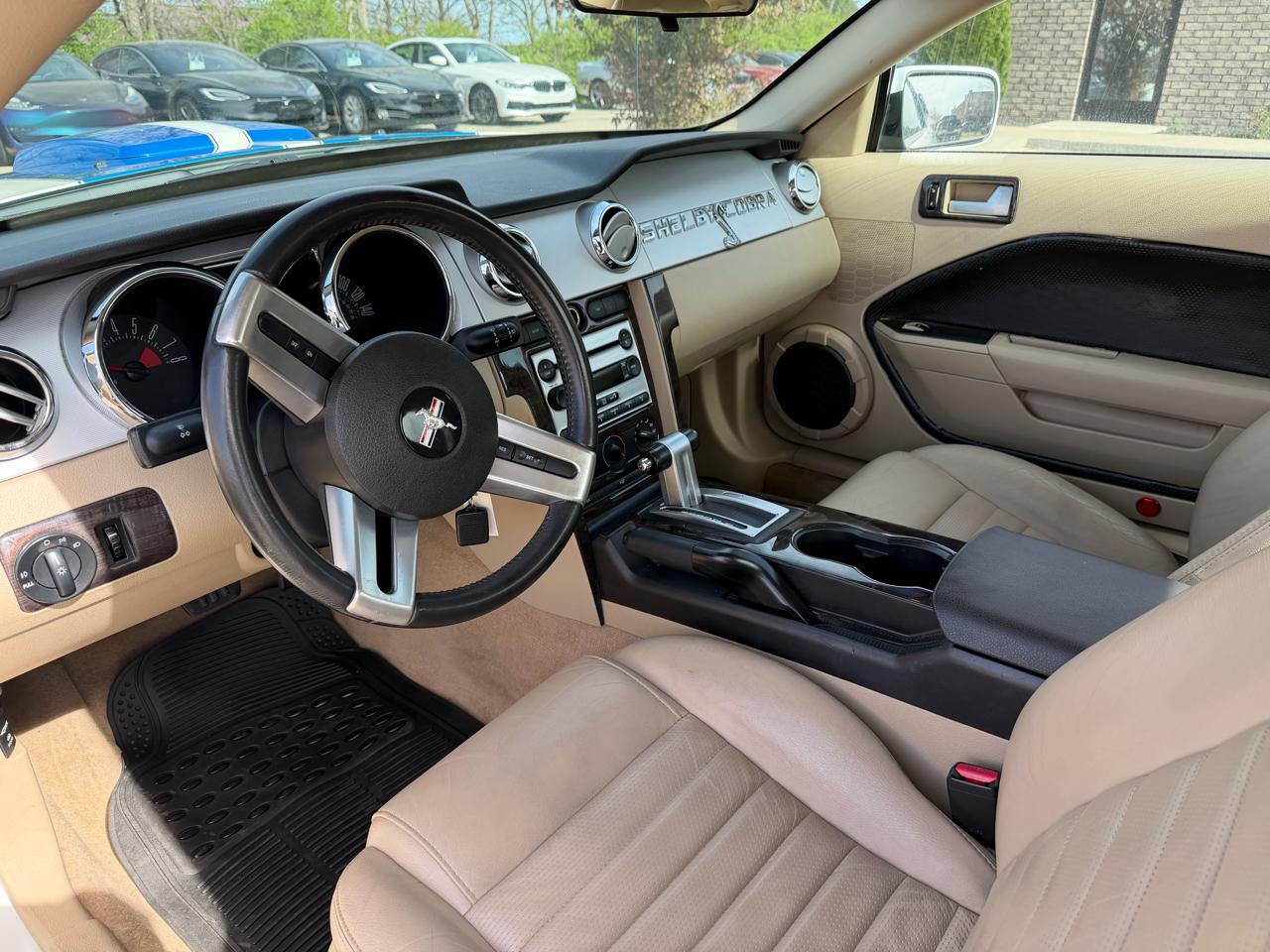 Ford Mustang 2dr Cpe GT Deluxe 2007