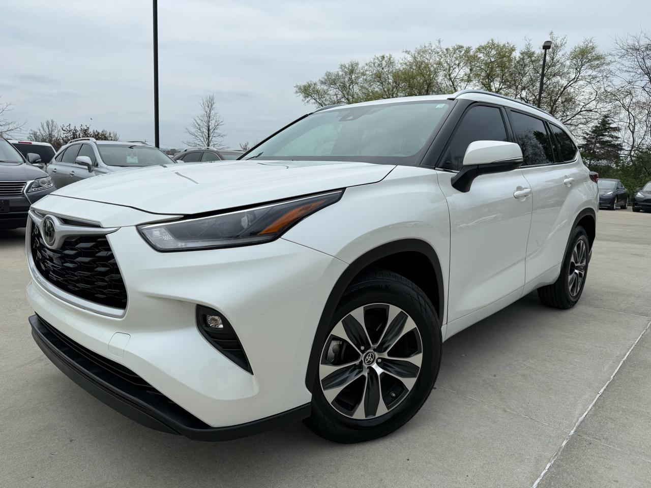 Toyota Highlander  2021