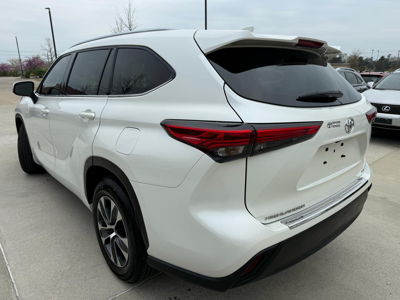 Toyota Highlander  2021