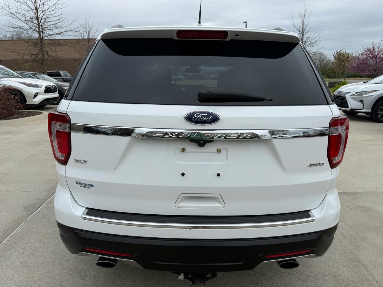 Ford Explorer XLT 4WD 2018