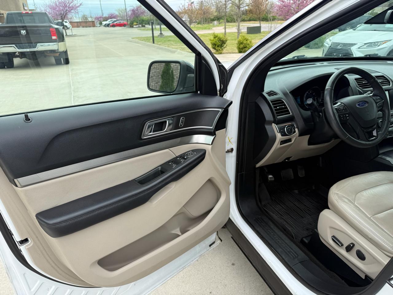 Ford Explorer XLT 4WD 2018