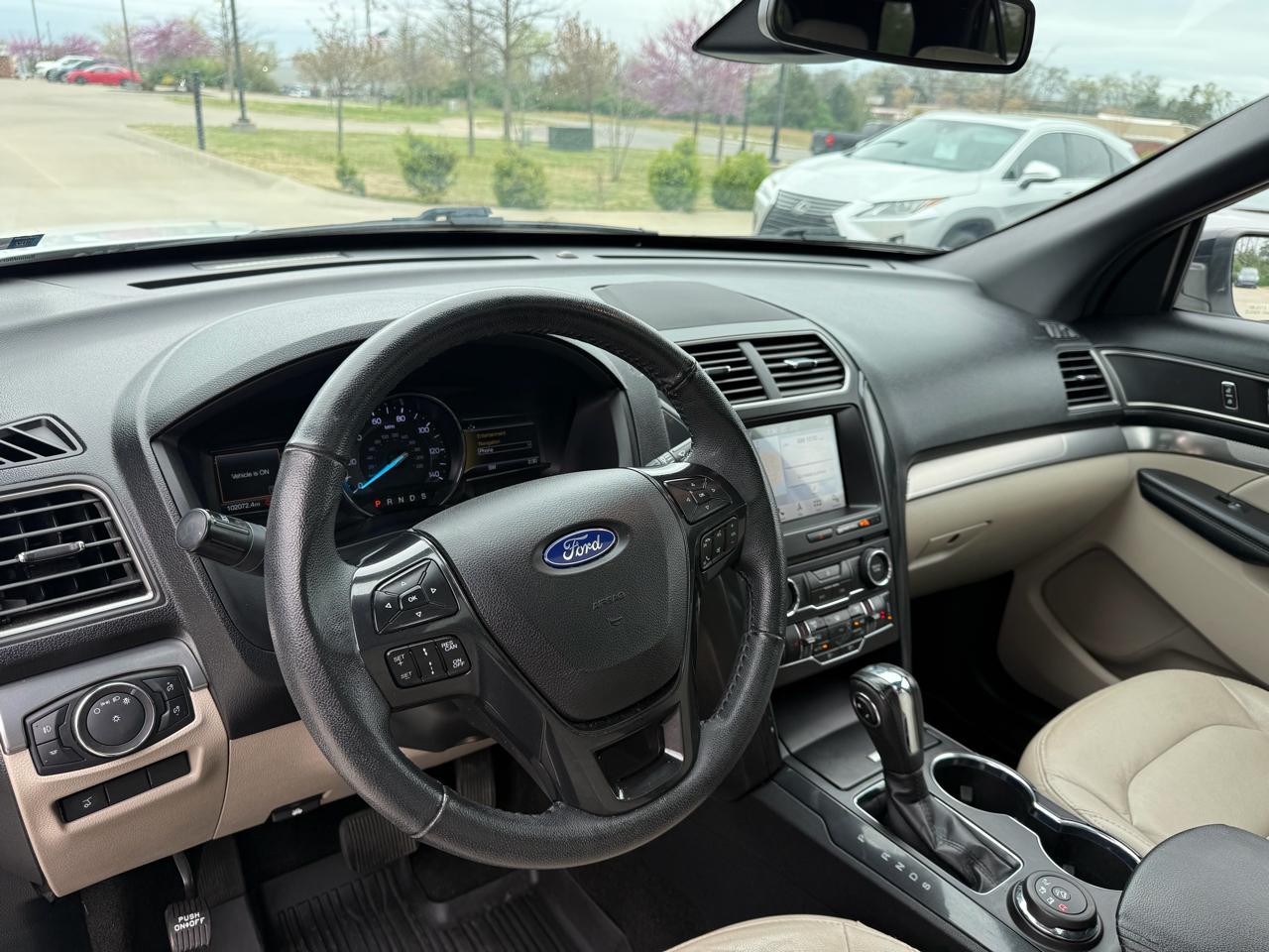 Ford Explorer XLT 4WD 2018