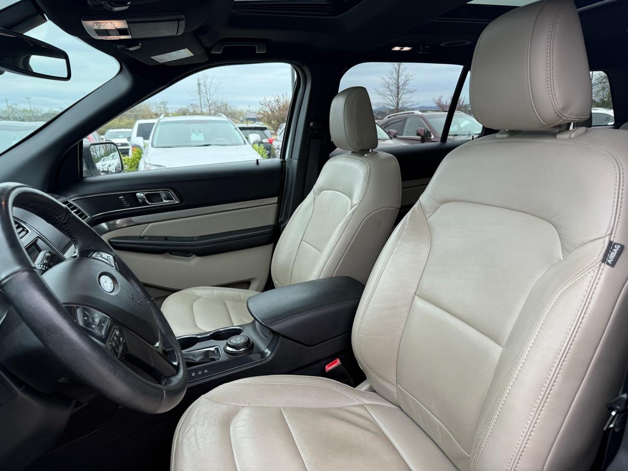 Ford Explorer XLT 4WD 2018