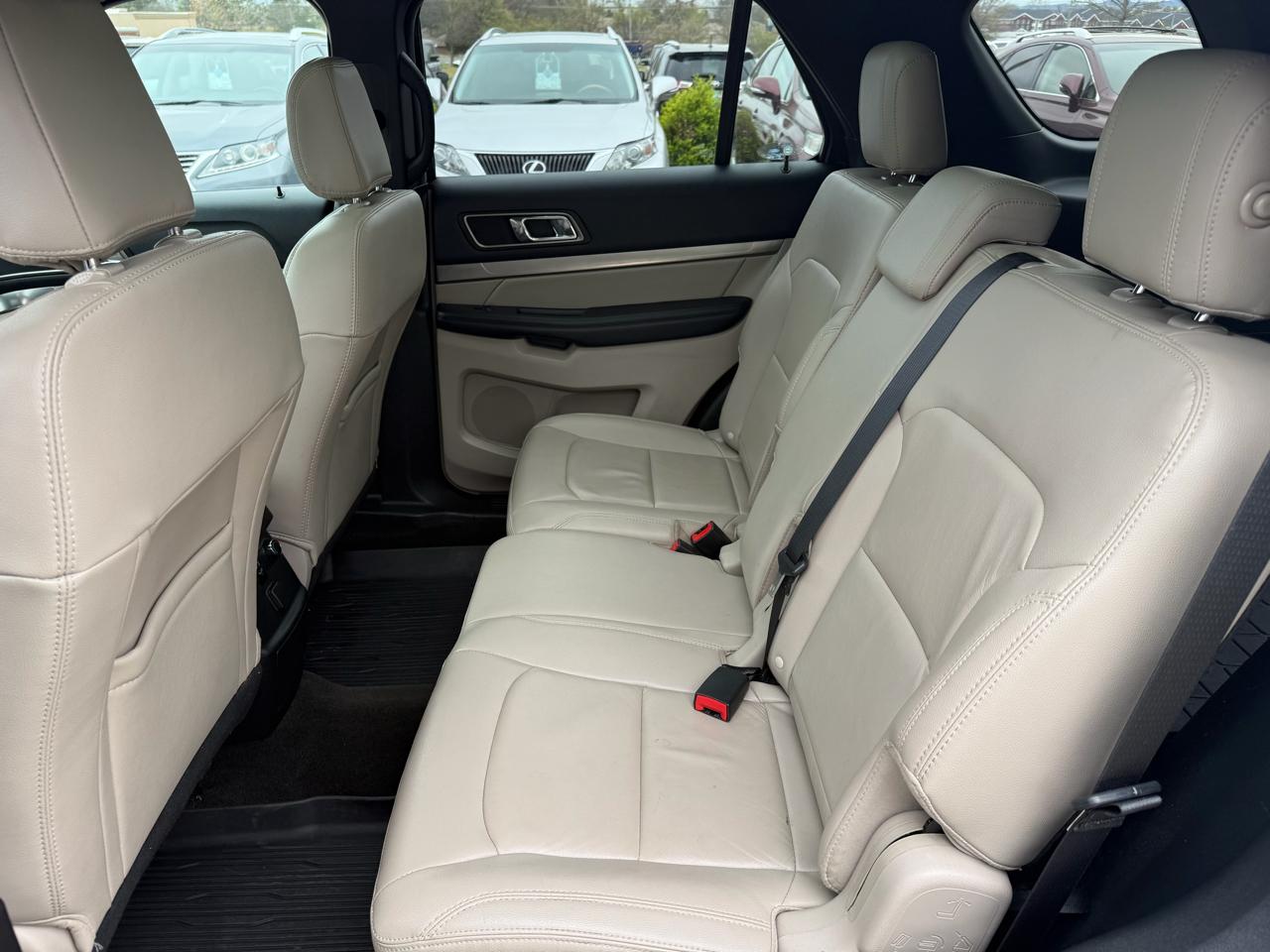 Ford Explorer XLT 4WD 2018