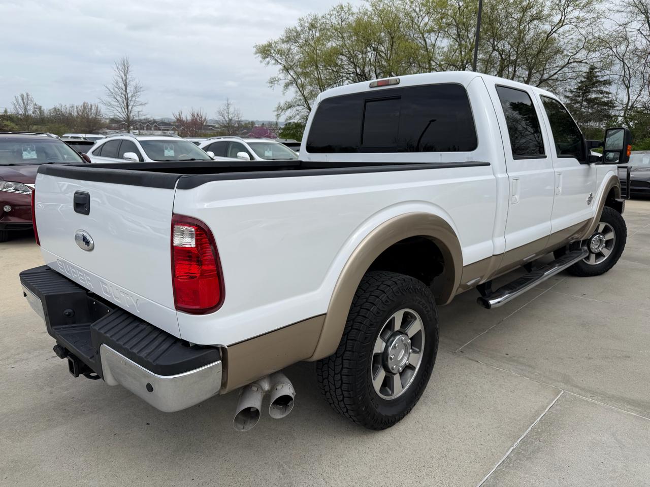 Ford Super Duty F-250 SRW 4WD Crew Cab 156" Lariat 2012
