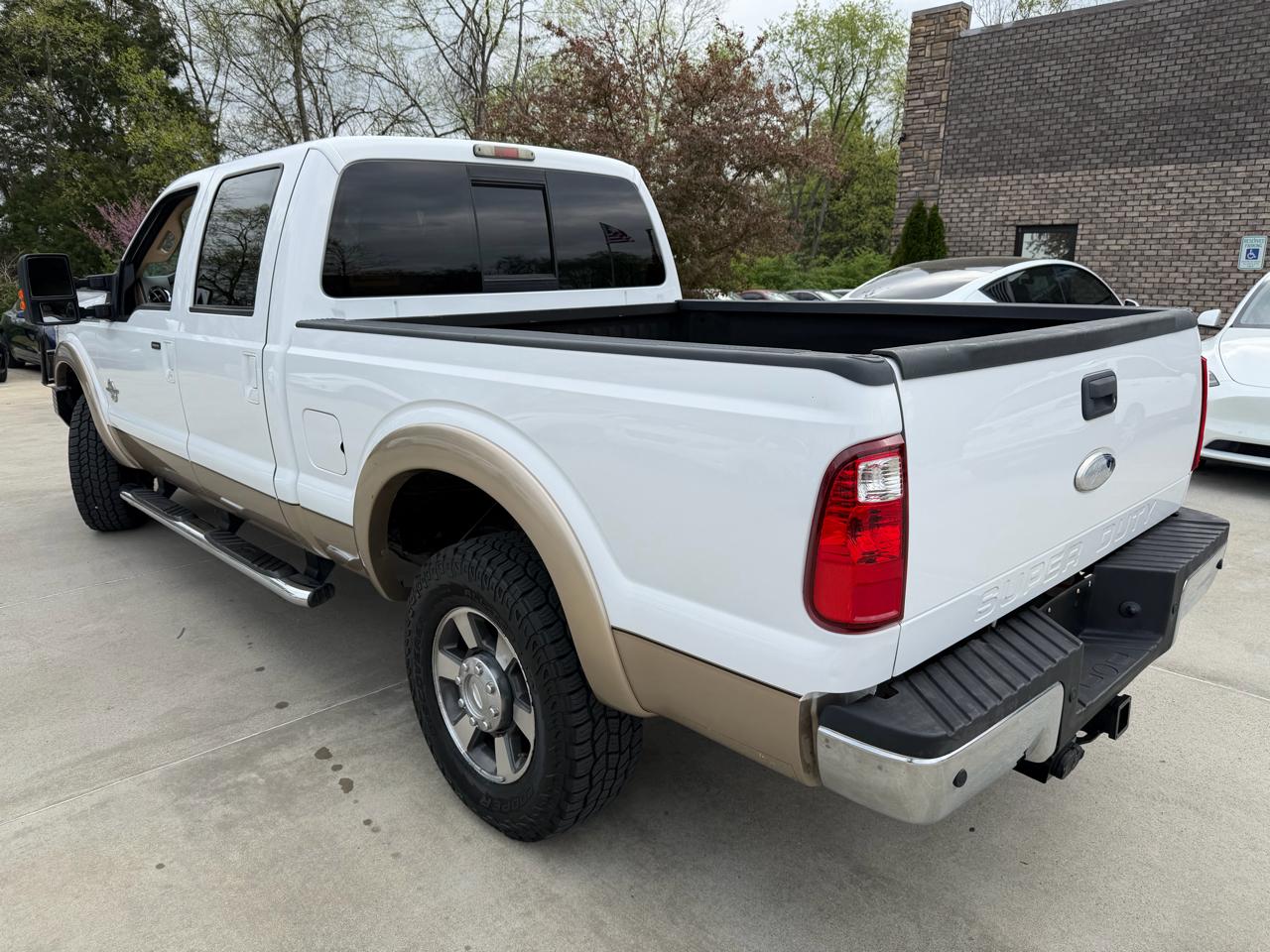 Ford Super Duty F-250 SRW 4WD Crew Cab 156" Lariat 2012