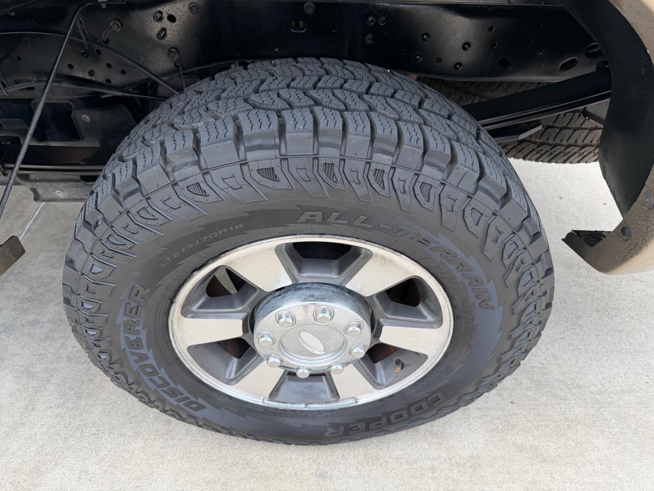 Ford Super Duty F-250 SRW 4WD Crew Cab 156" Lariat 2012