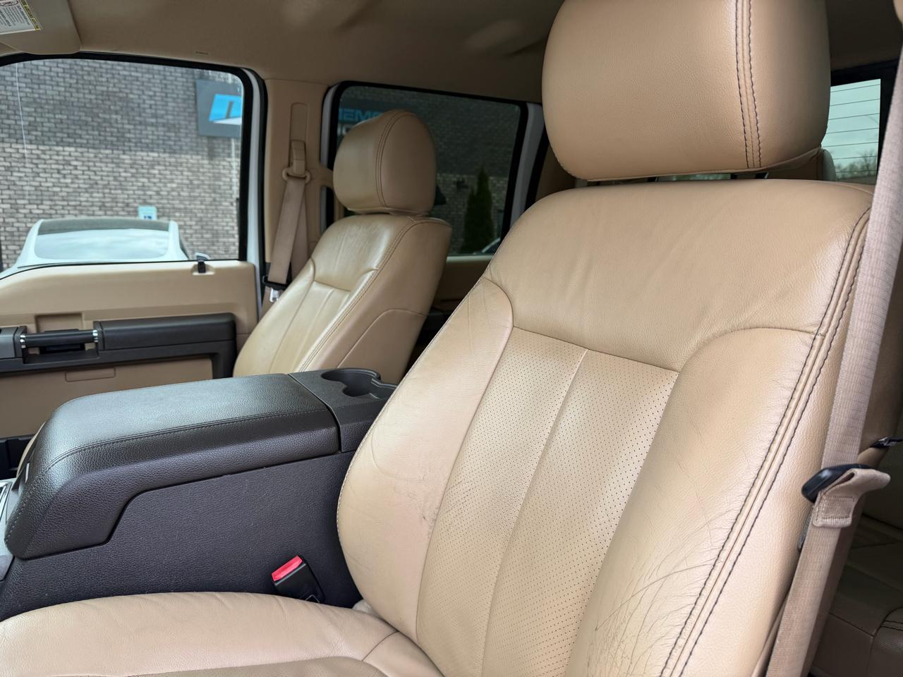 Ford Super Duty F-250 SRW 4WD Crew Cab 156" Lariat 2012