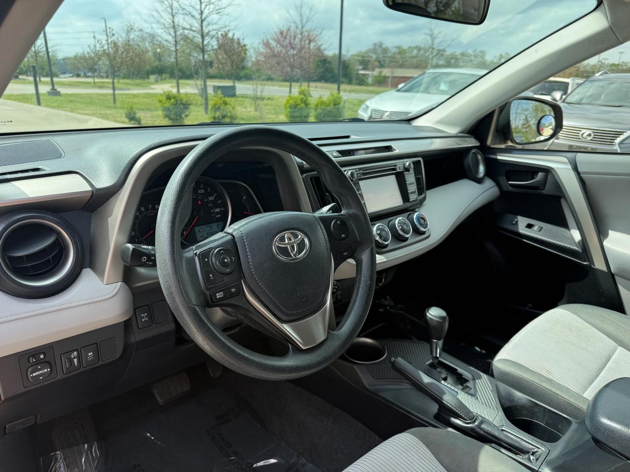 Toyota RAV4  2013