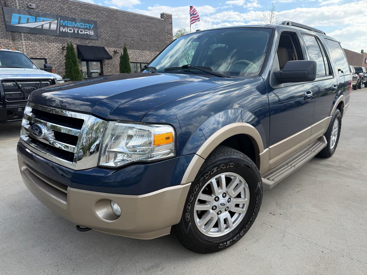 Ford Expedition 4WD 4dr XLT 2013