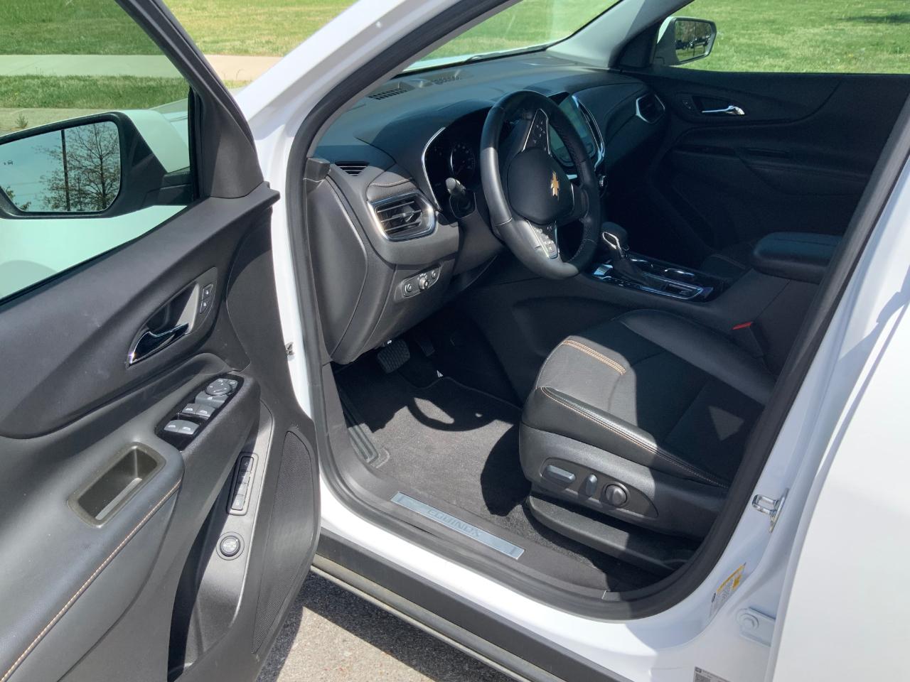 Chevrolet Equinox FWD 4dr Premier 2024