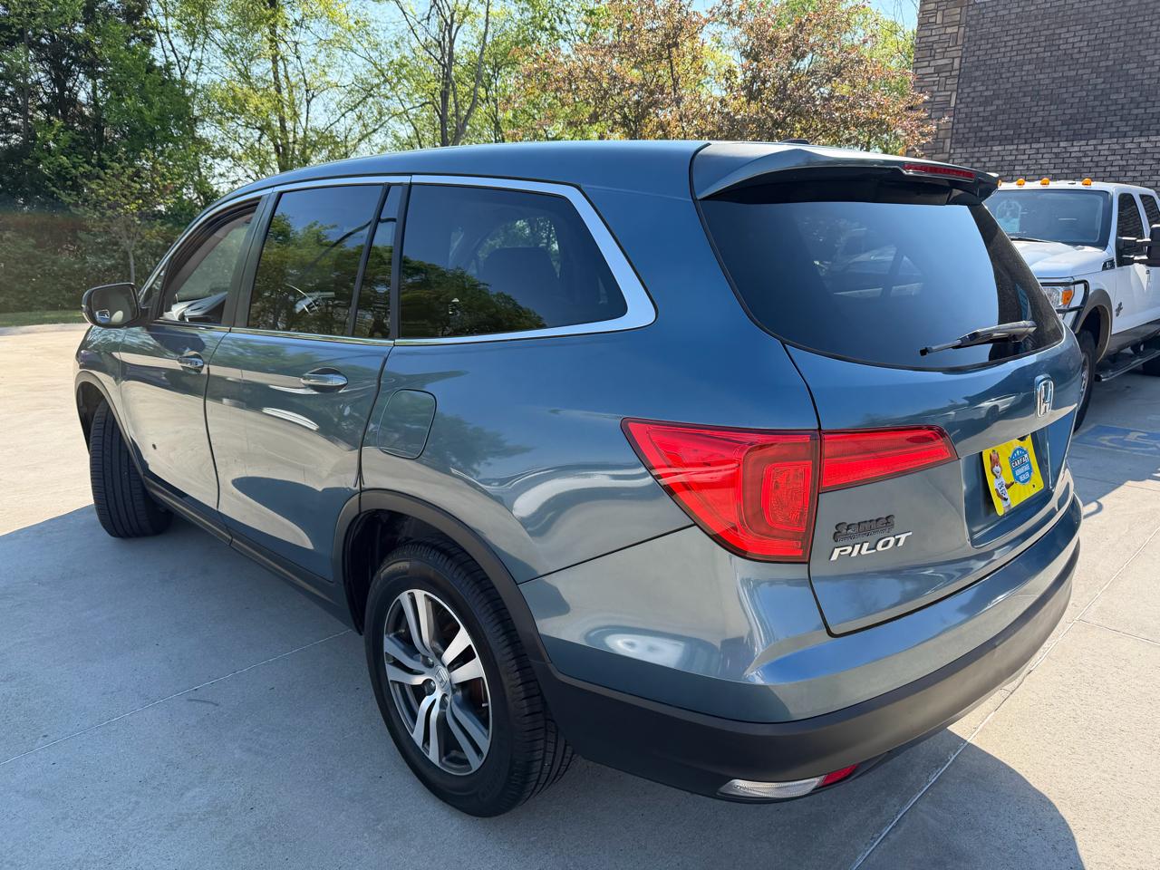 Honda Pilot 2WD 4dr EX-L 2016