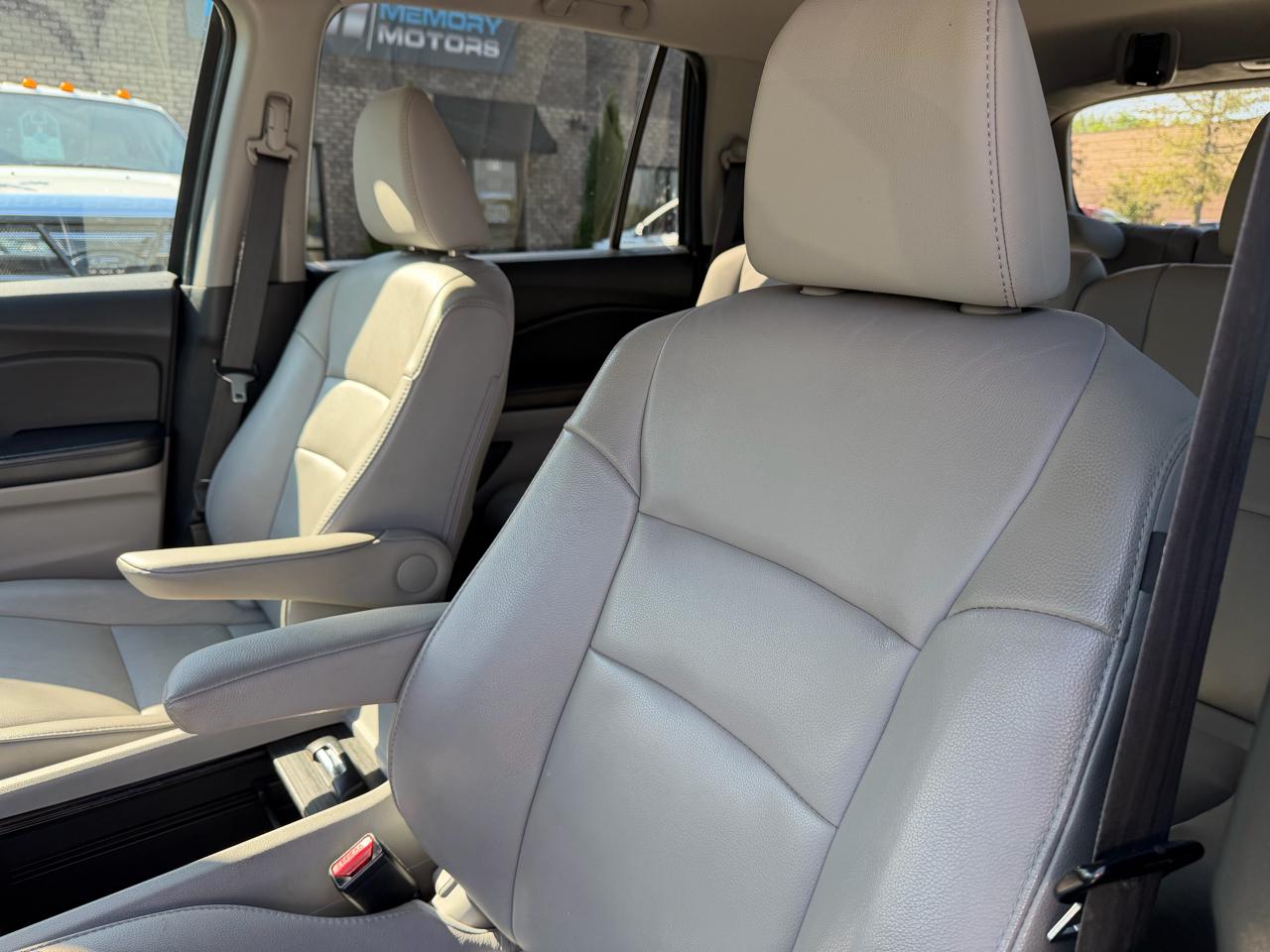 Honda Pilot 2WD 4dr EX-L 2016