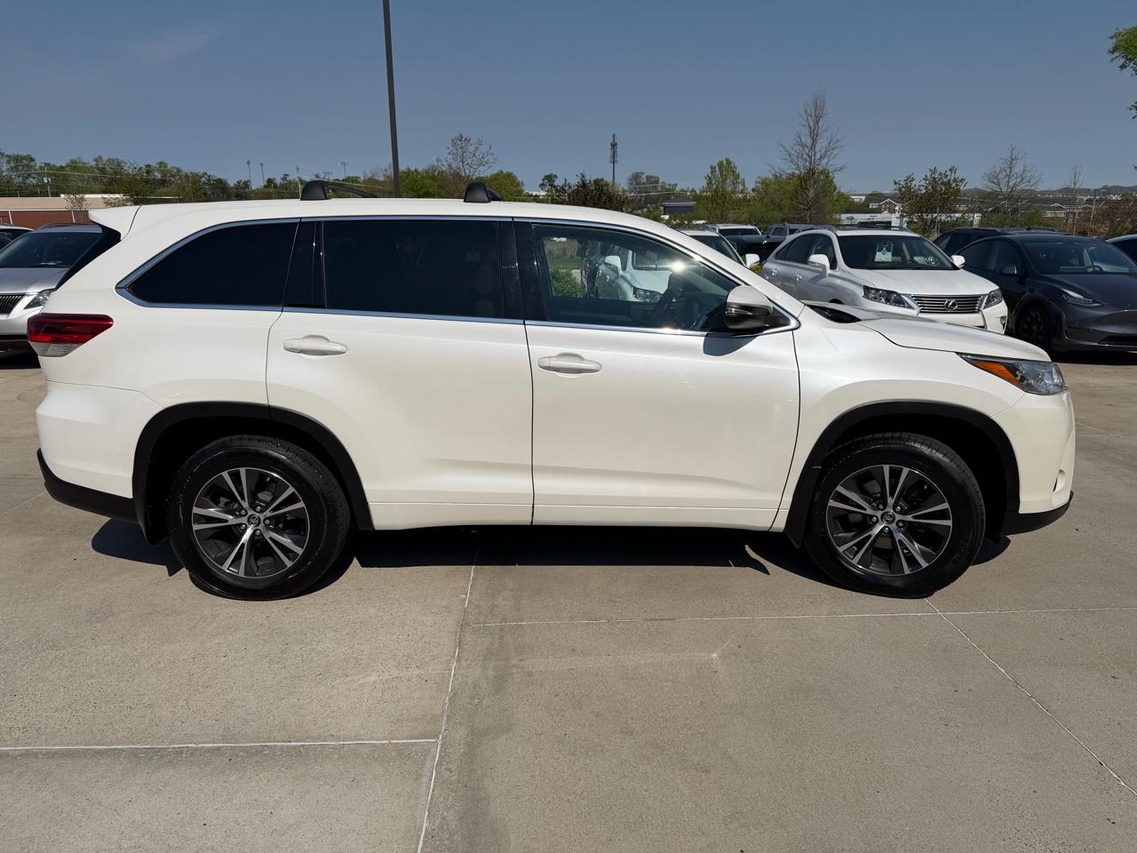 Toyota Highlander  2018