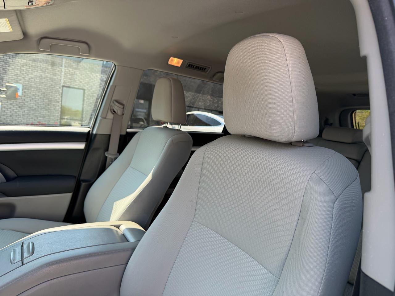 Toyota Highlander  2018