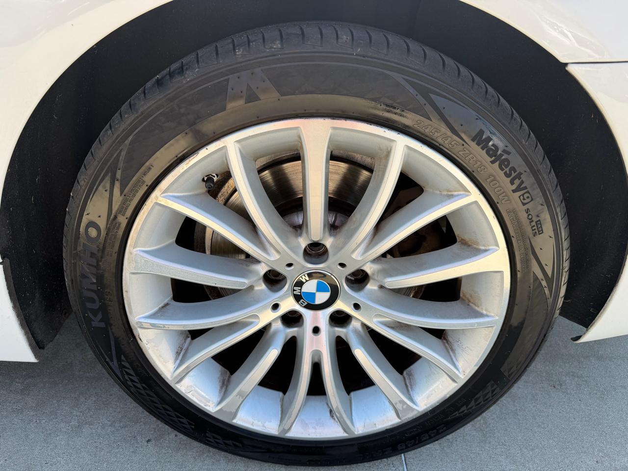 BMW 5 Series 4dr Sdn 528i RWD 2014