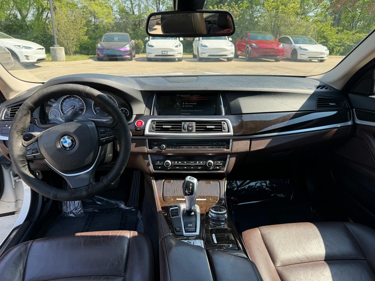 BMW 5 Series 4dr Sdn 528i RWD 2014