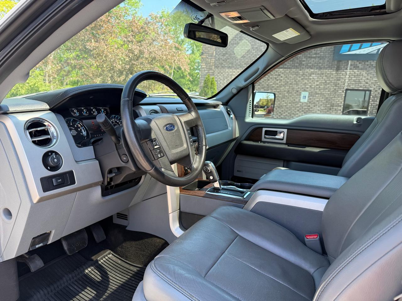 Ford F-150 2WD SuperCrew 145" Lariat 2014