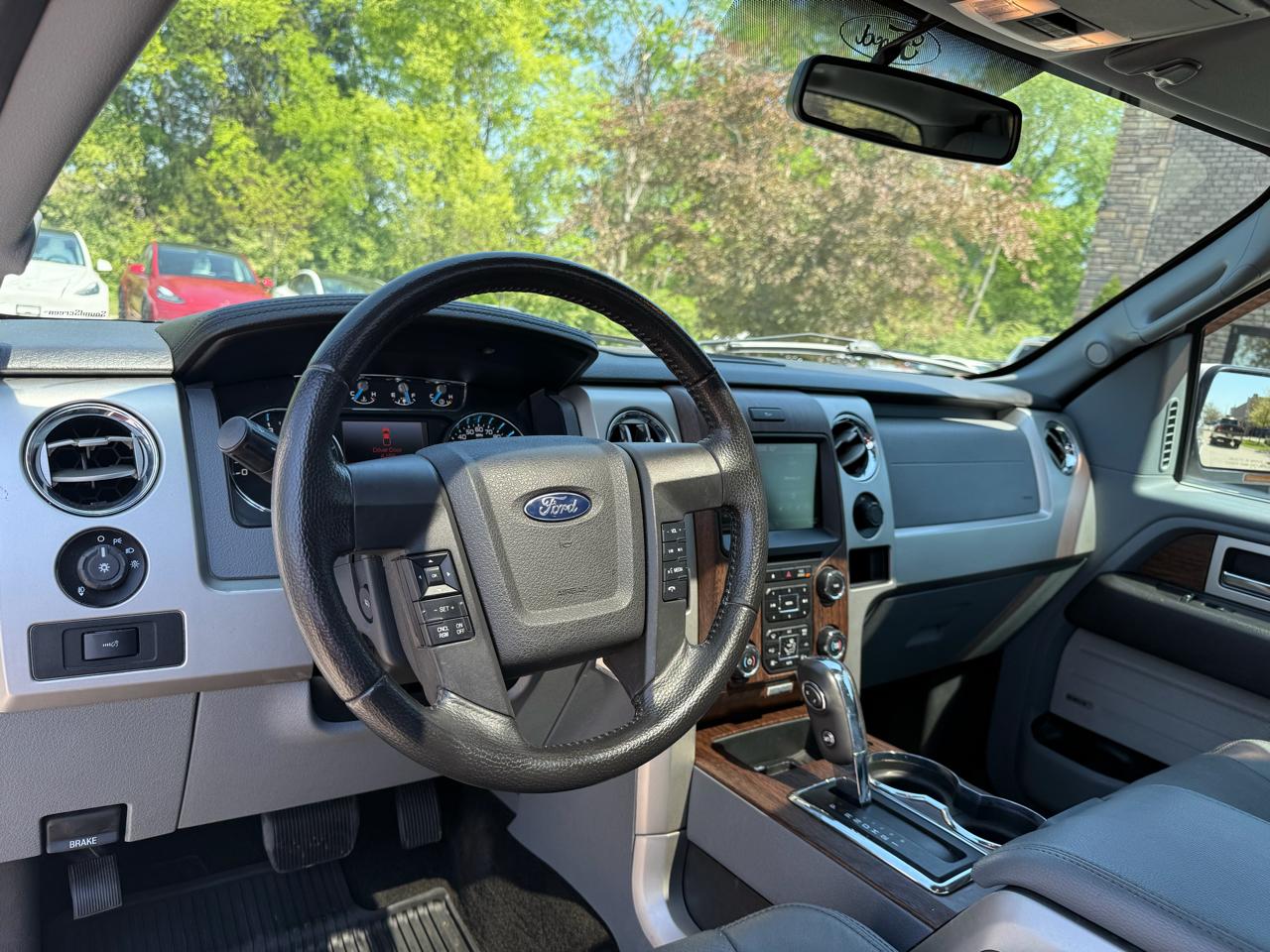 Ford F-150 2WD SuperCrew 145" Lariat 2014