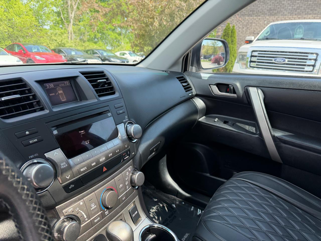 Toyota Highlander  2011