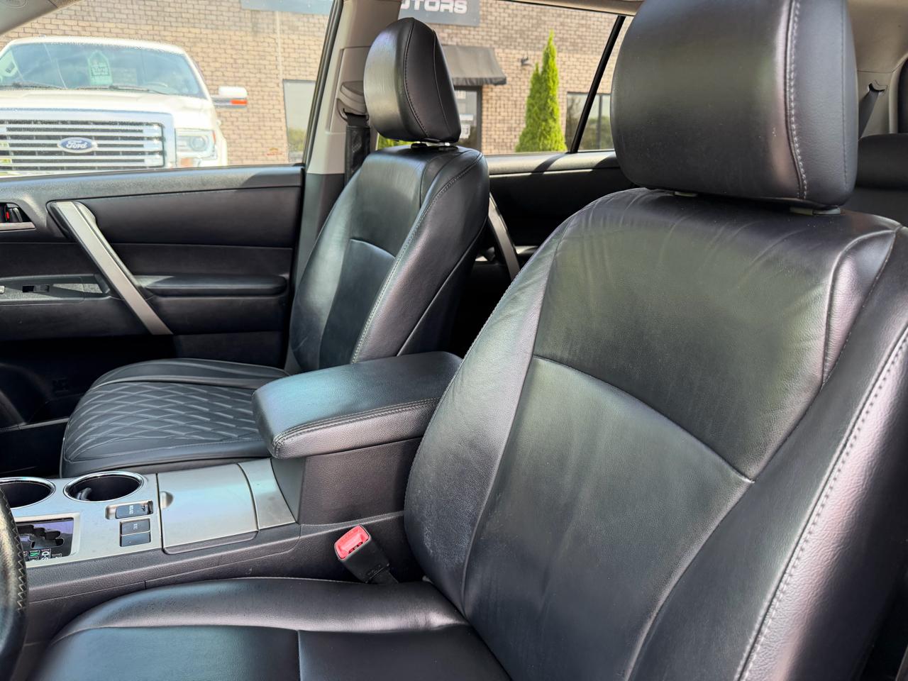 Toyota Highlander  2011