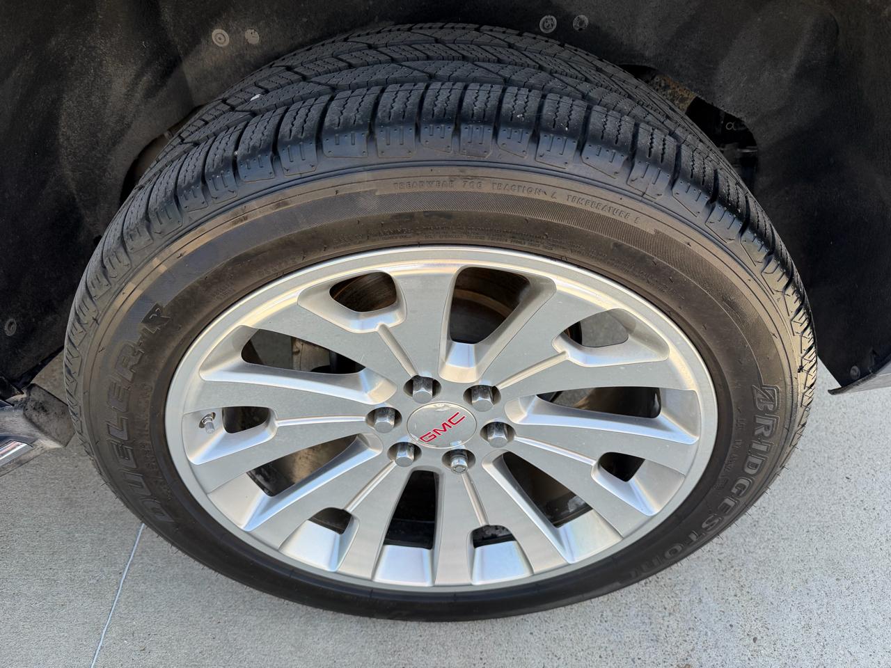 GMC Yukon 2WD 4dr Denali 2020