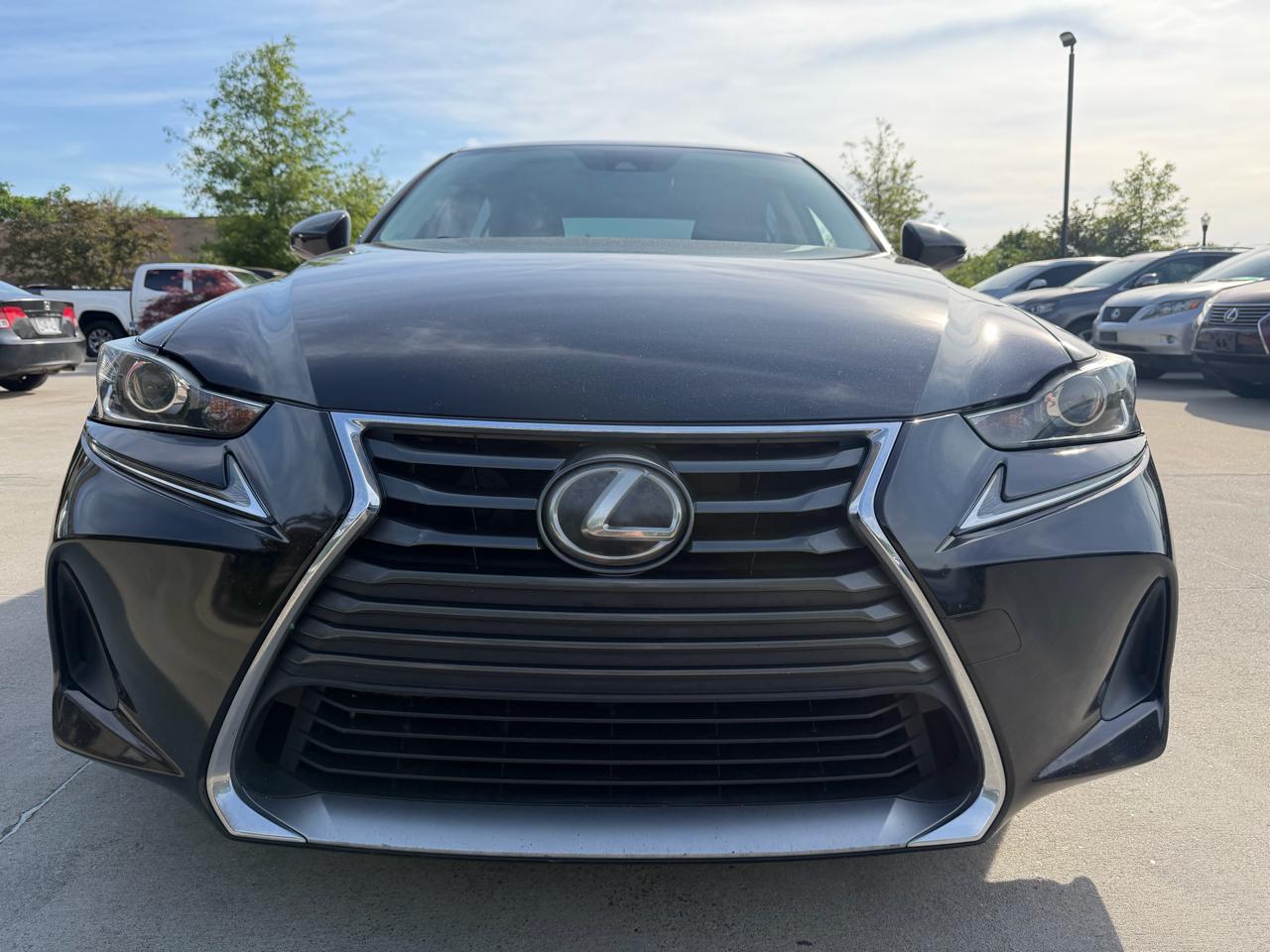 Lexus IS IS Turbo RWD 2017