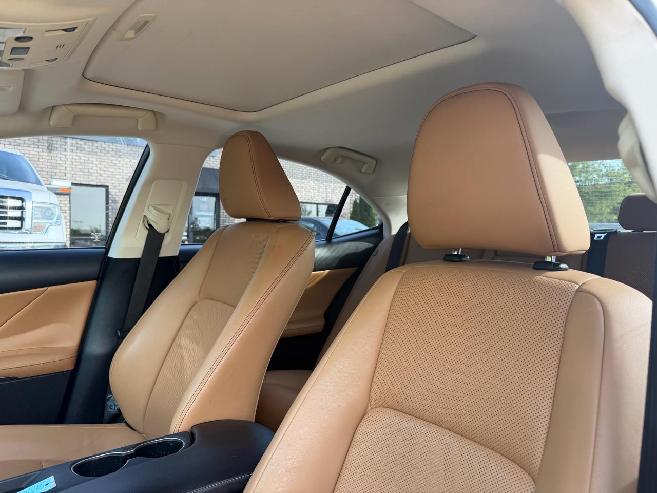 Lexus IS IS Turbo RWD 2017