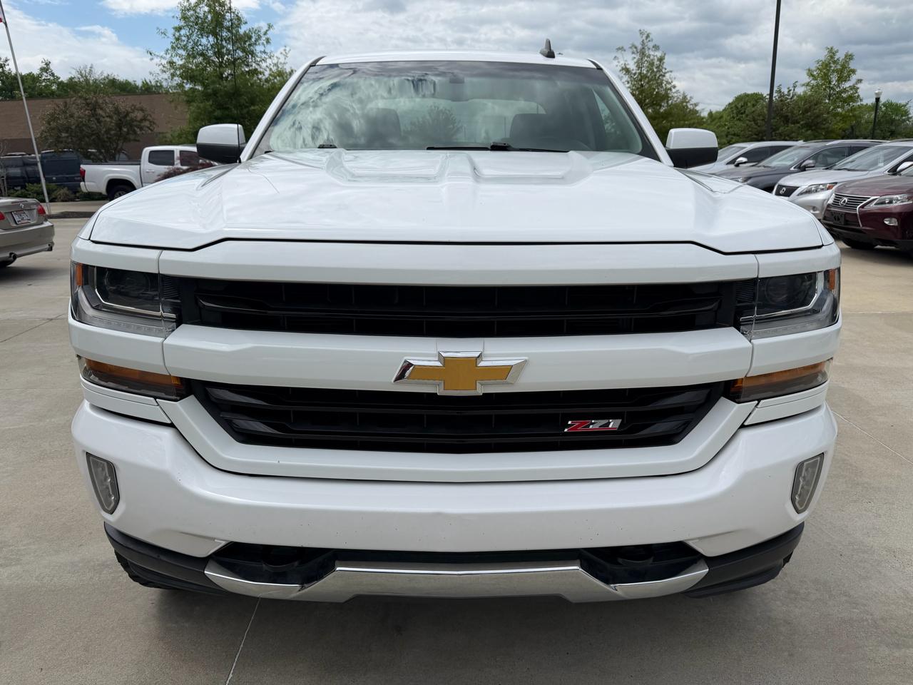 Chevrolet Silverado 1500 4WD Crew Cab 143.5" LT w/2LT 2018