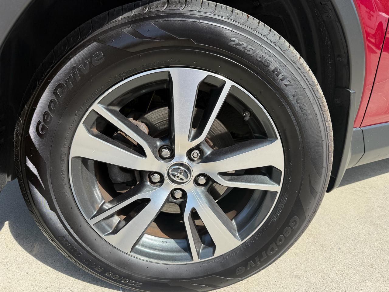 Toyota RAV4 Adventure AWD 2018