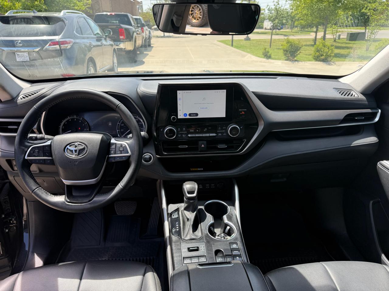 Toyota Highlander XLE 4D SUV AWD 2024