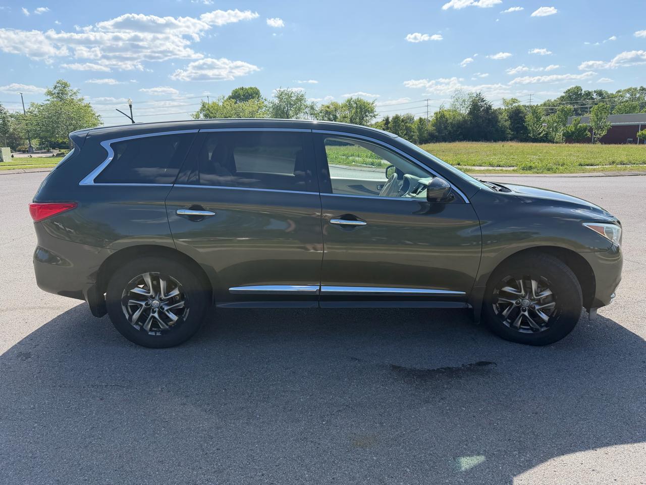 Infiniti JX35 AWD 4dr 2013