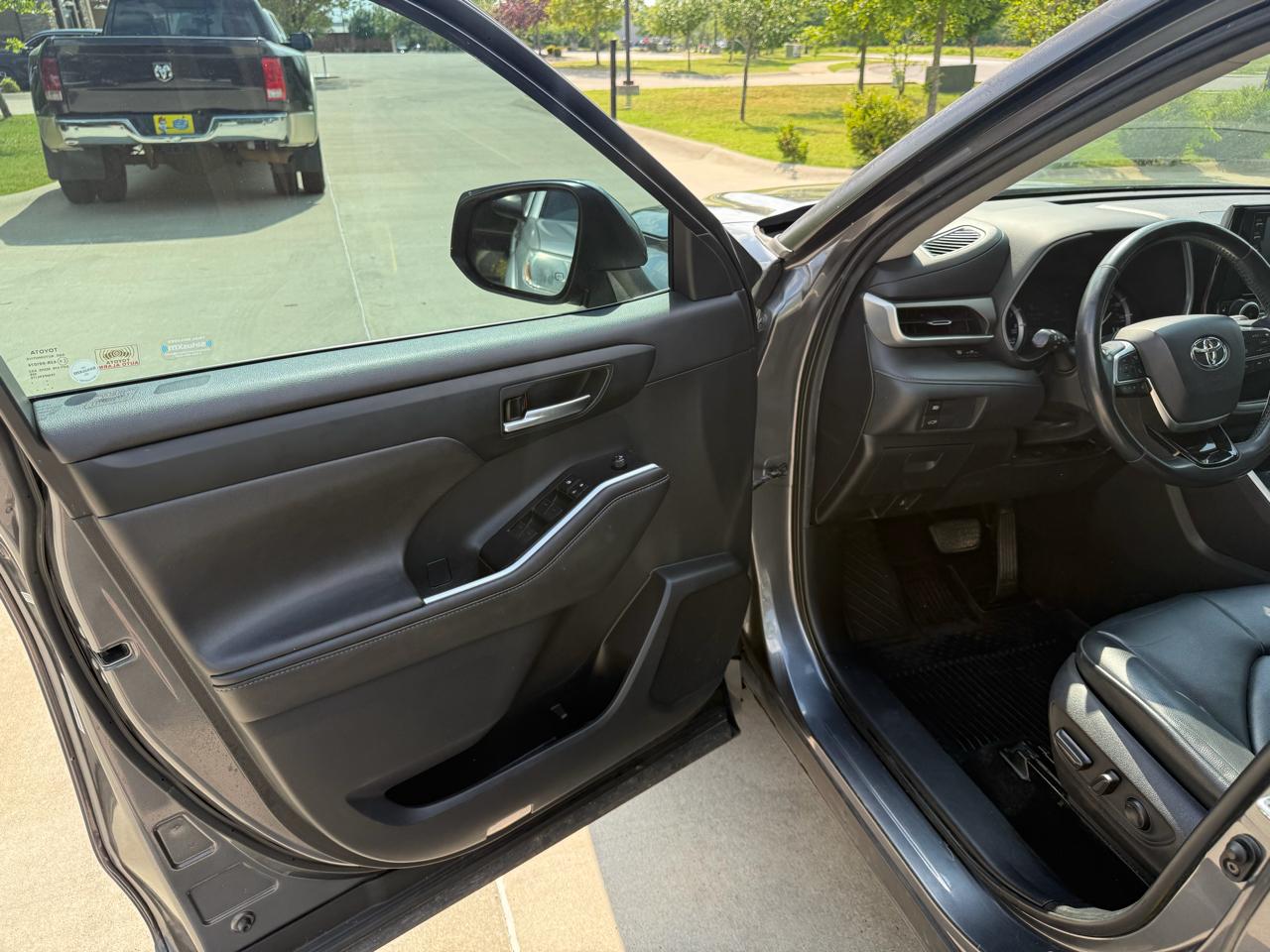 Toyota Highlander  2020