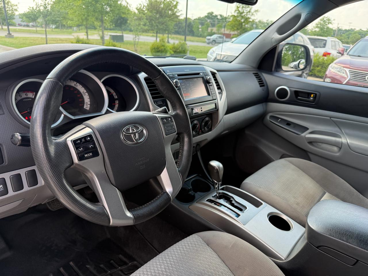 Toyota Tacoma  2013