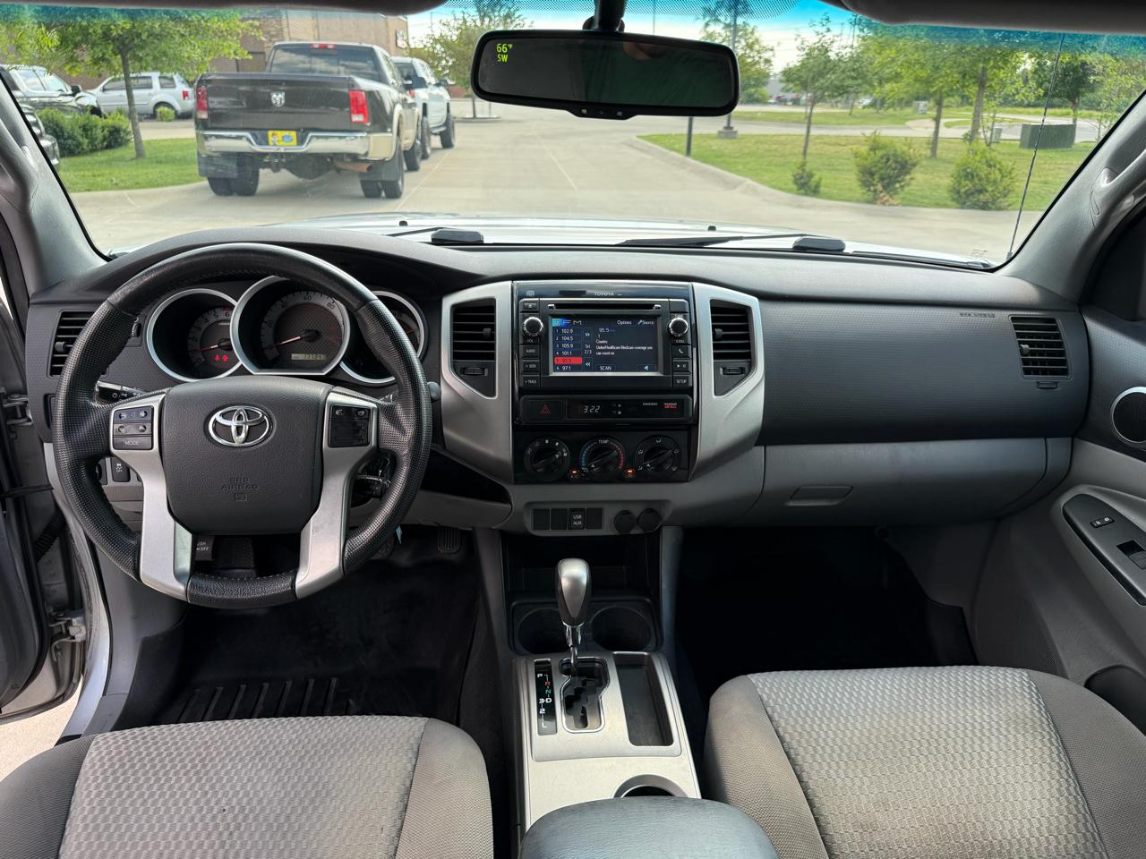 Toyota Tacoma  2013