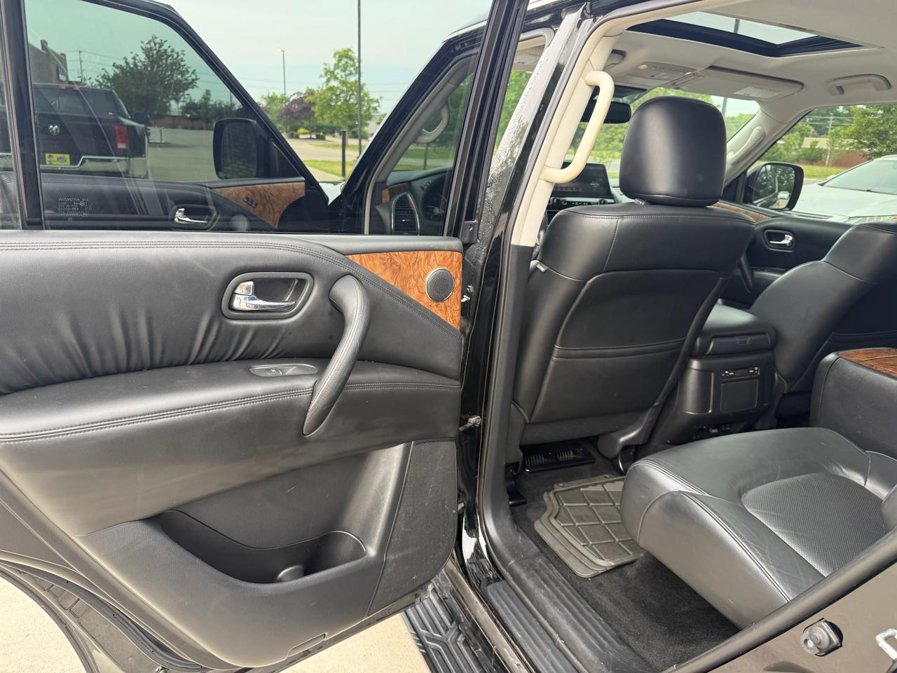 Nissan Armada 4x2 SL 2022