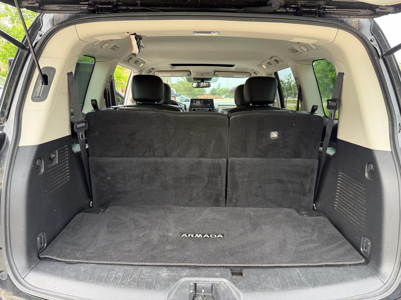 Nissan Armada 4x2 SL 2022