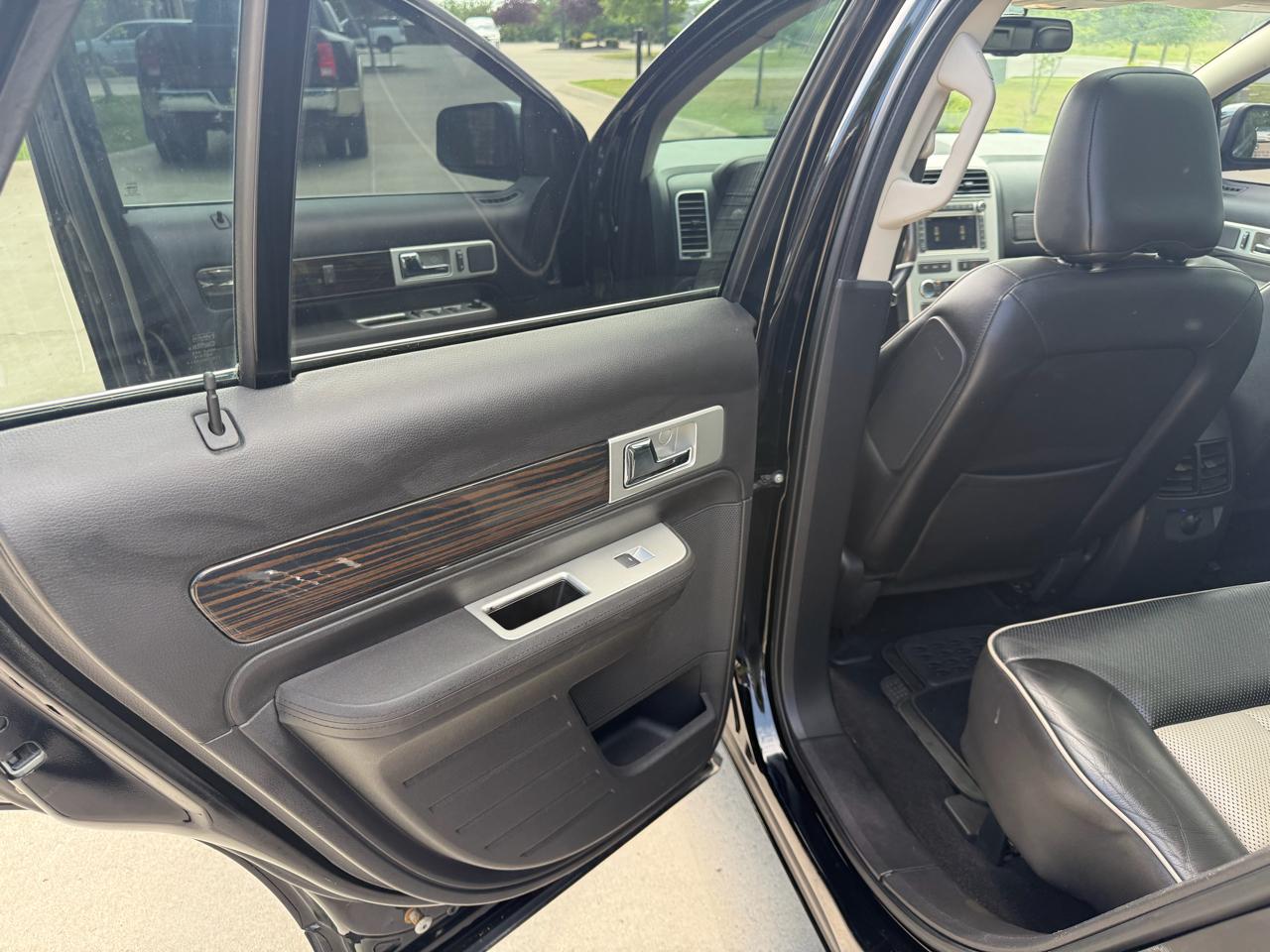 Lincoln MKX AWD 4dr 2009