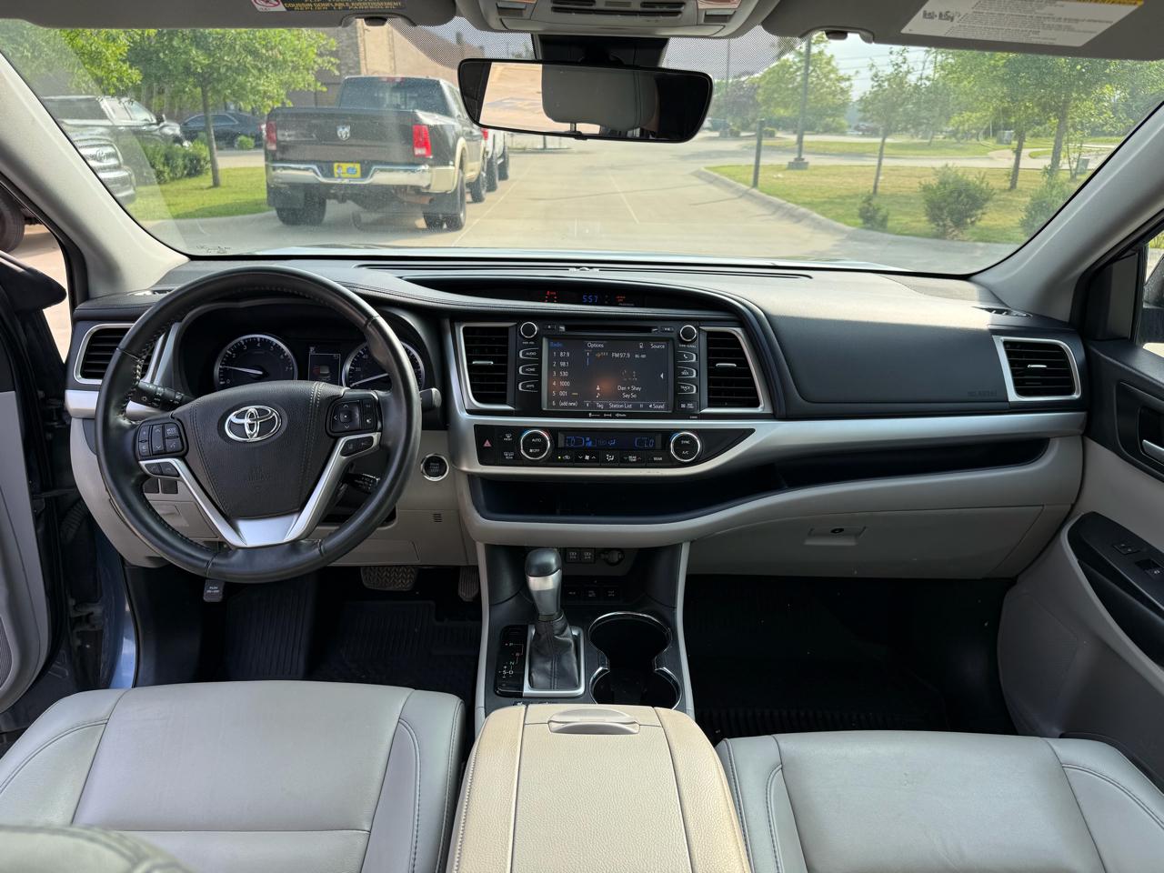 Toyota Highlander  2019