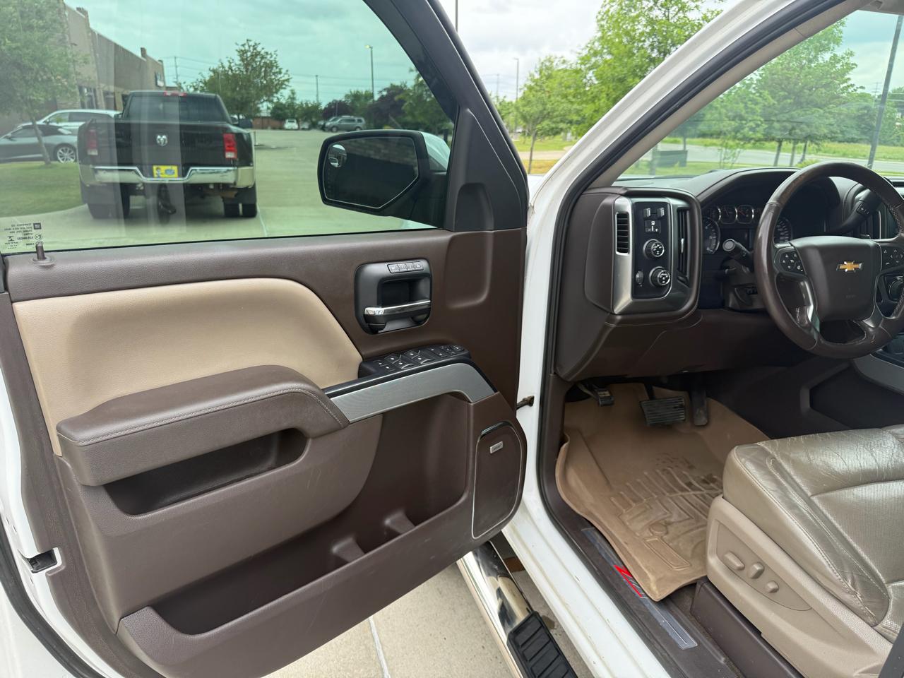 Chevrolet Silverado 1500 4WD Crew Cab 153.0" LTZ w/2LZ 2014