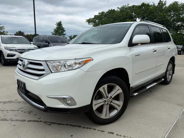 White 2012 Toyota Highlander Limited SUV / Crossover Front-Wheel Drive Automatic