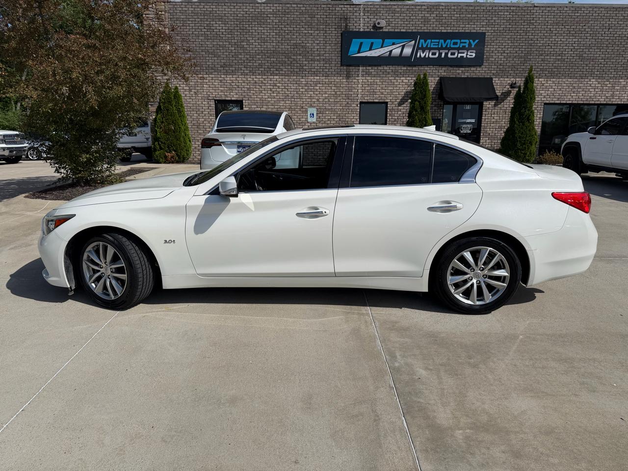 Infiniti Q50 3.0t Premium AWD 2017