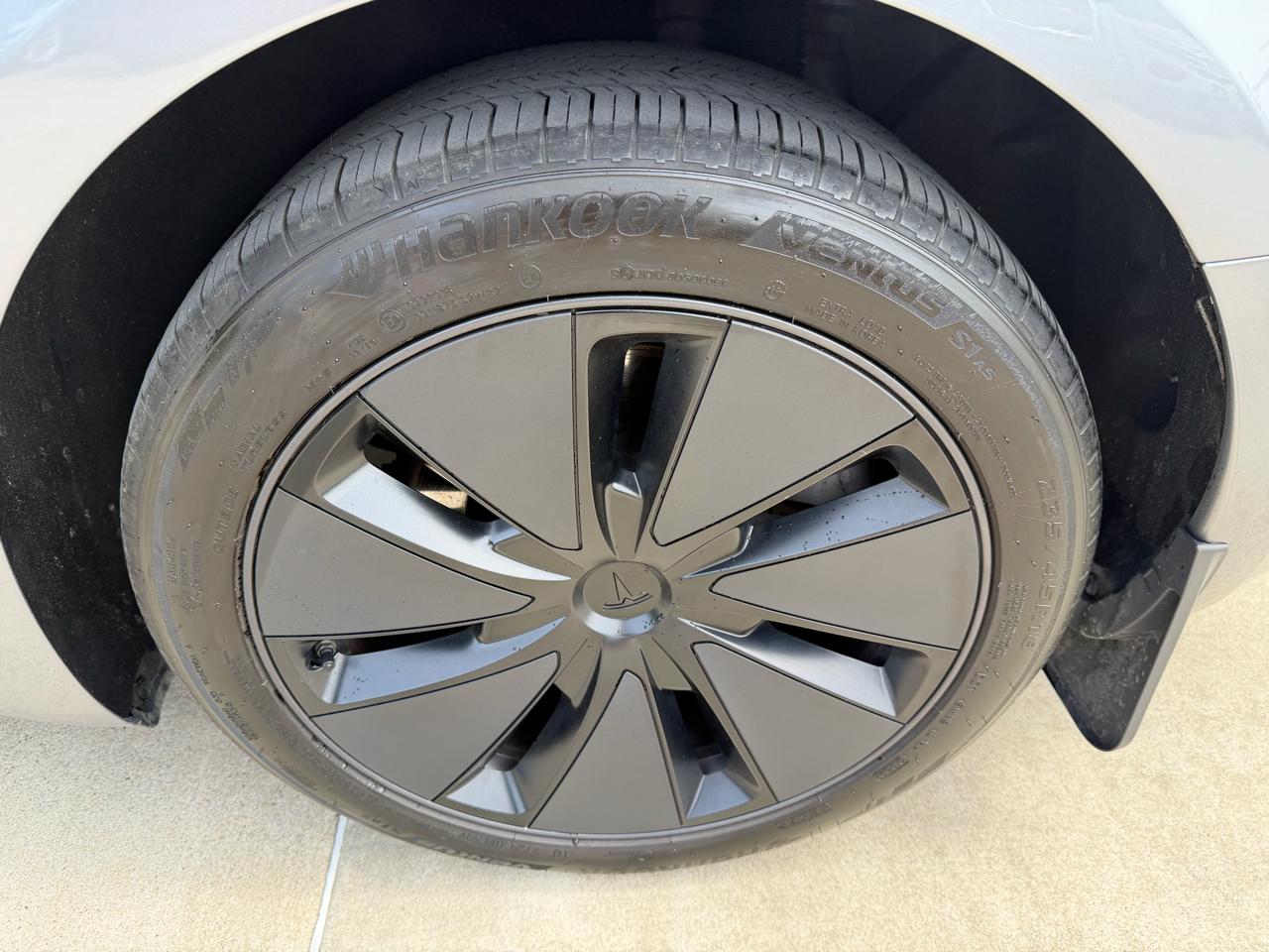Tesla Model 3 RWD 2024