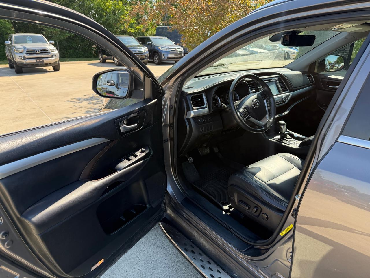 Toyota Highlander  2017