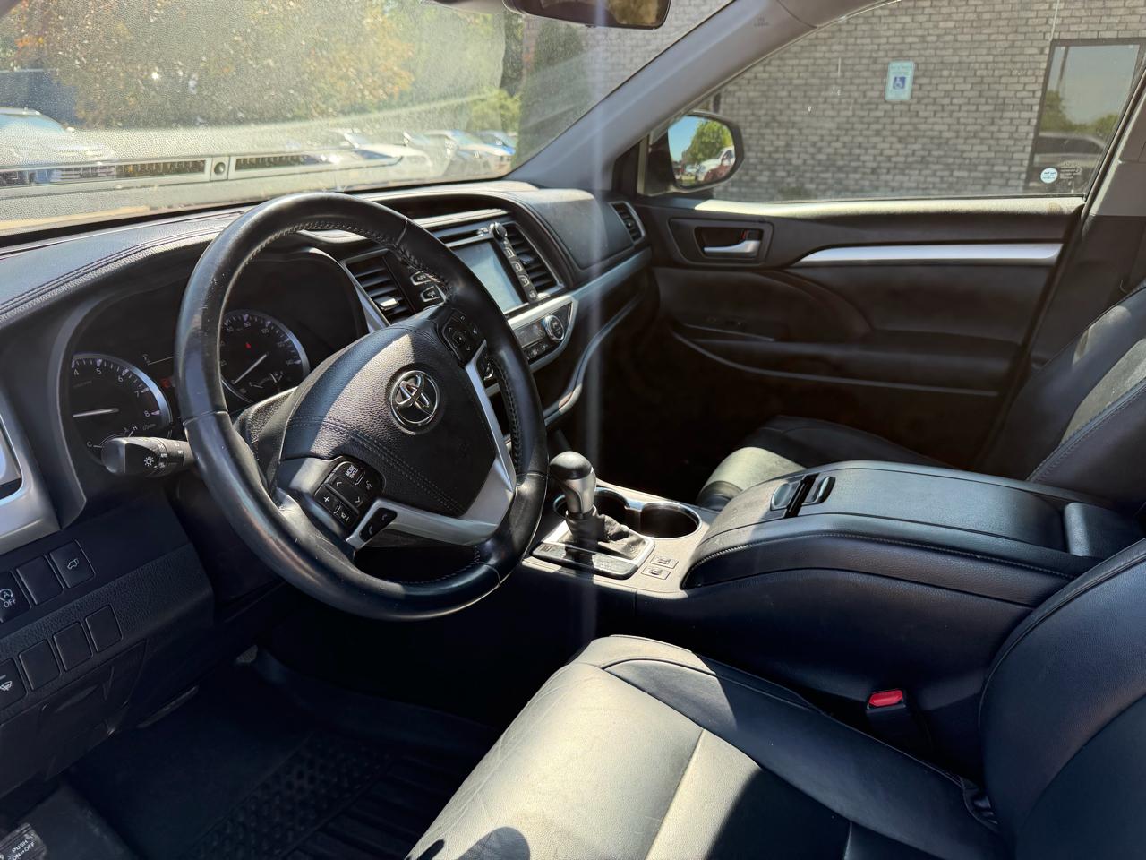 Toyota Highlander  2017