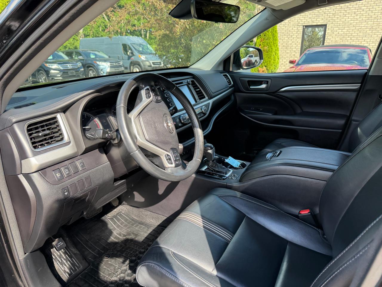 Toyota Highlander  2017