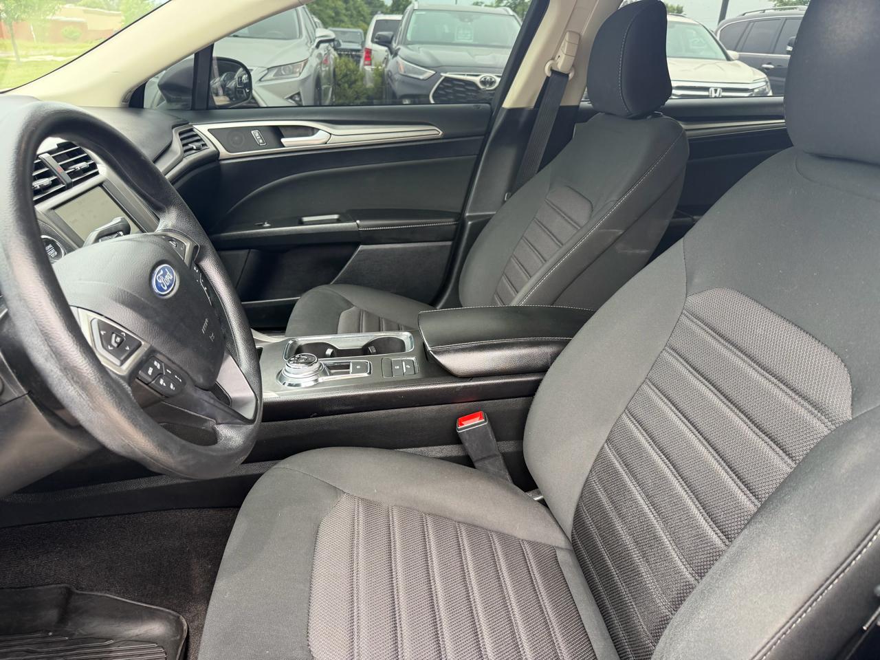 Ford Fusion Hybrid SE FWD 2020